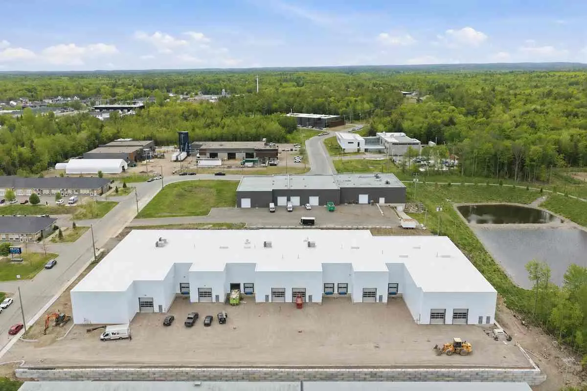 Vue aérienne du site et du parc industriel de Saint-Jérôme